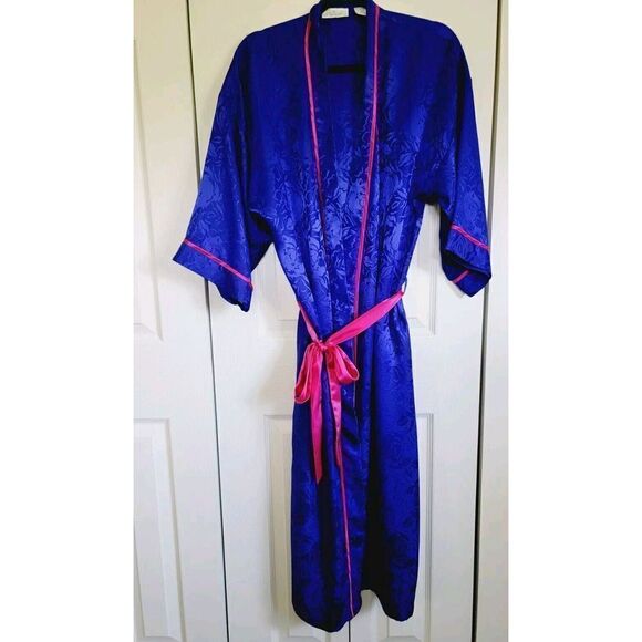 Lord‎ & Taylor M Women's Belted Long Sleeve Lounge Robe Oversize Purple Satin - Picture 1 of 8